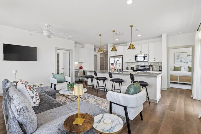 Building Photo - 1301 Leah Ave