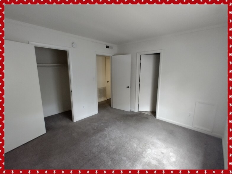 Building Photo - 600 Reusens Rd