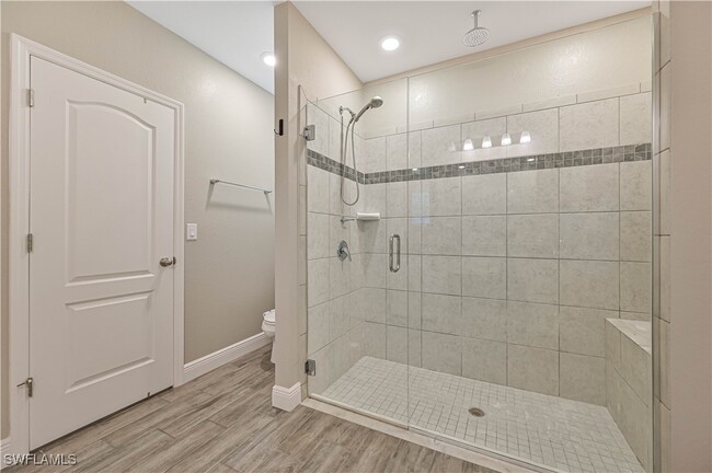 Building Photo - 208 Castile Ct