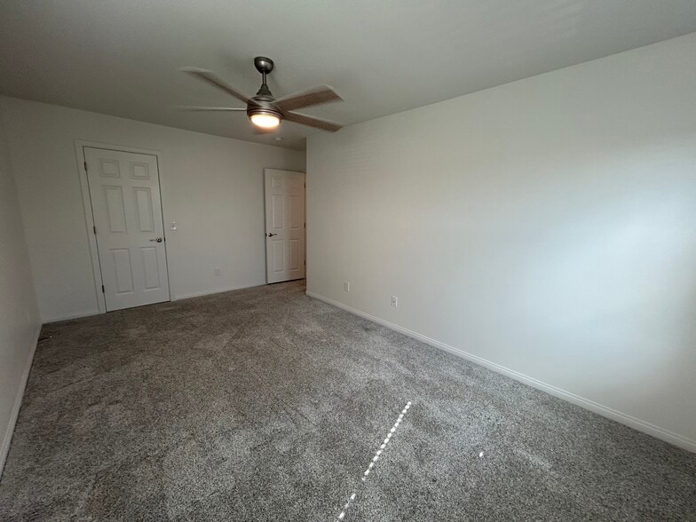 Building Photo - 9208 W Coolidge St