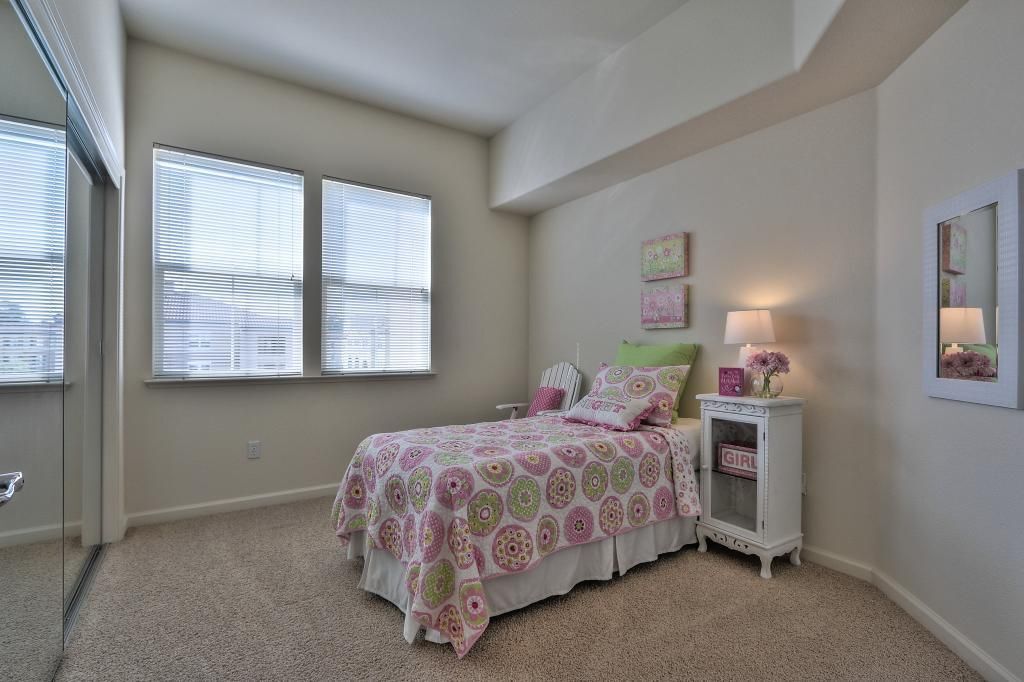 Guest bedroom - 1883 Agnew Rd