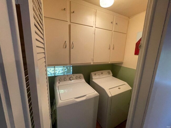 Building Photo - 2625 S Smith Rd