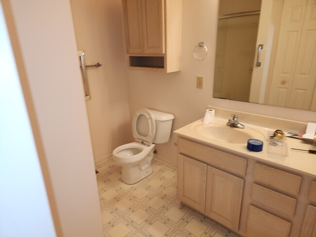 Building Photo - 667 Winesap Cir