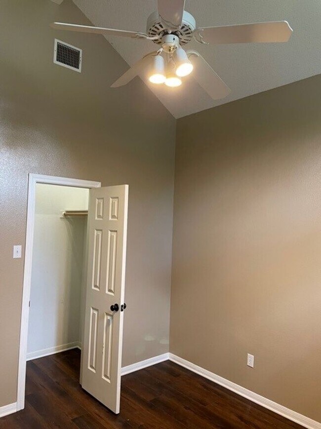 Building Photo - Available Now! No Pets! Beautiful 4 bed/2....