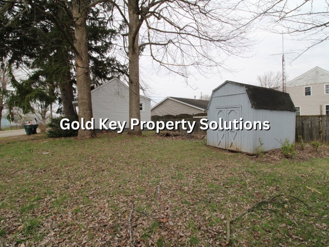 Building Photo - MUNCIE 1 BR 1 BA House with Central Air and Fenced Backyard (NO SECTION 8)