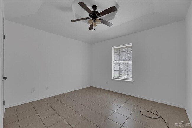 Building Photo - 6904 N 33rd St