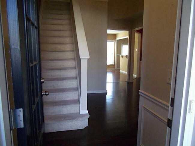Building Photo - 650 Township Cir