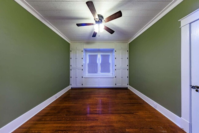 Building Photo - Lockeland Springs Bungalow for Lease, Bloc...