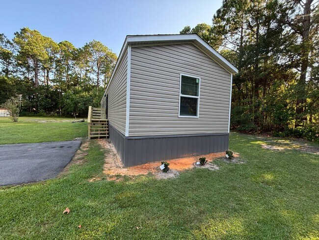 Building Photo - 2101 Ladnier Rd