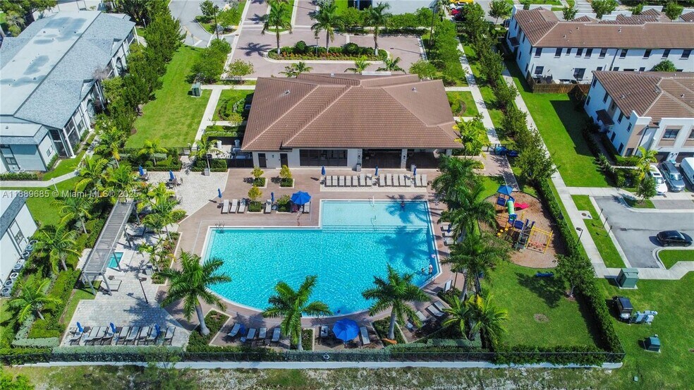 Community - 21016 NE 2nd Ct