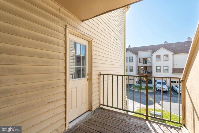 Building Photo - 13408 Shady Knoll Dr