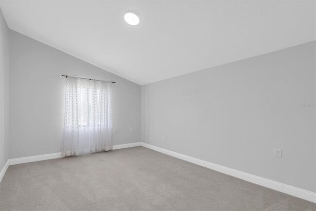 Building Photo - 748 Nina Dr