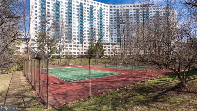 Building Photo - 10500 Rockville Pike