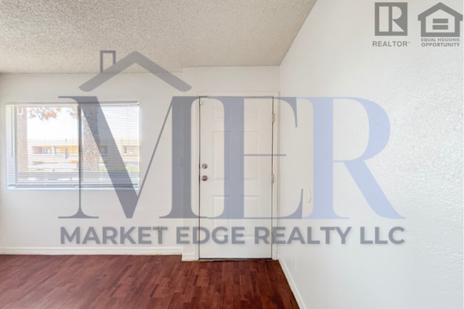 Building Photo - 2Bed/2Bath Apt at Greenway/35th Ave! Move-In Ready on 08/06/2026!
