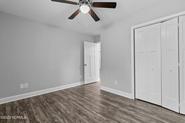 Building Photo - 112 Savannah Ln