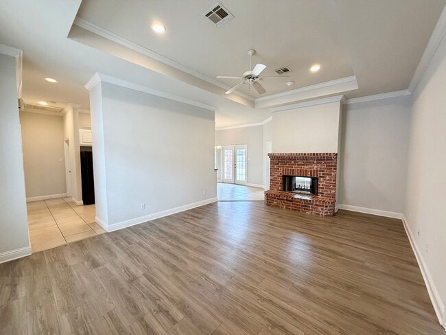 Building Photo - Spacious 3 Bed / 2 Bath Home in Midway ISD