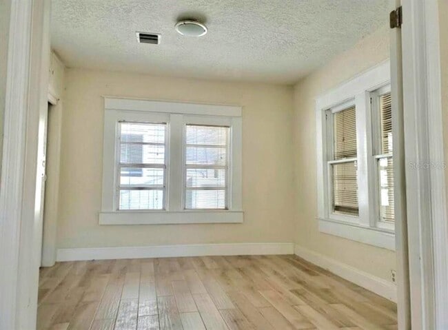 Building Photo - 1313 Catherine St