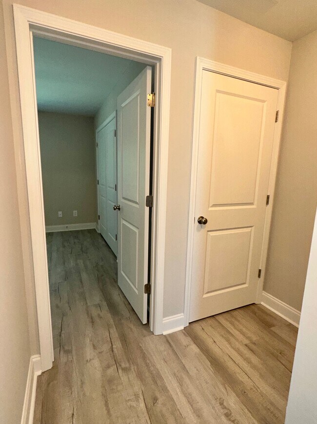 Building Photo - 2853-A Jubilee Dr