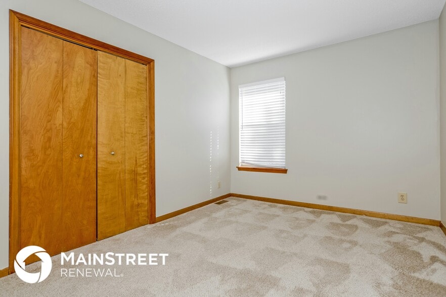 Building Photo - 1330 N Anne Shirley Dr