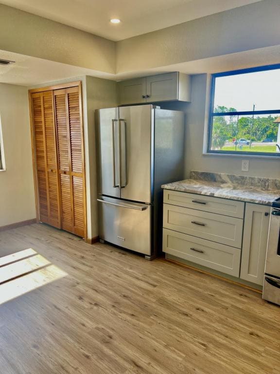 Building Photo - 1930 Como St