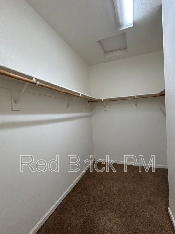 Building Photo - 1540 Esplanade Dr