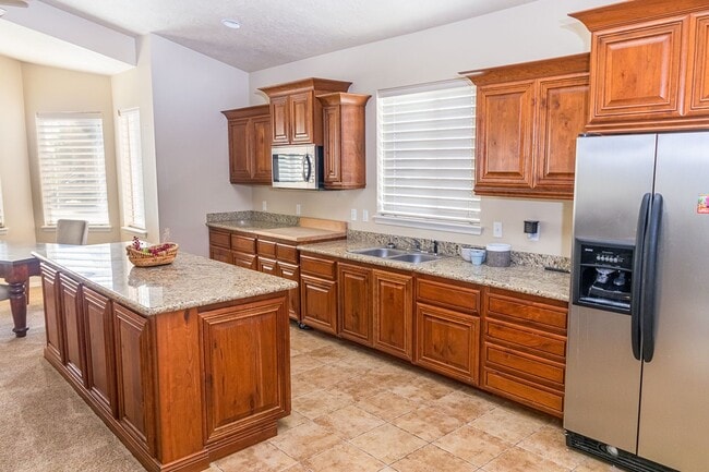 Building Photo - 11179 W Brassy Cove Loop