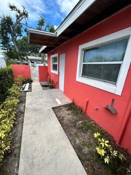 Building Photo - 1709 Furey Dr
