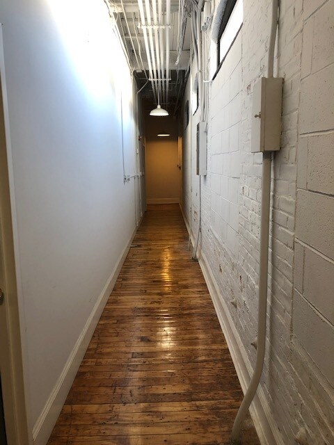 Building Photo - 210 Dartmouth St