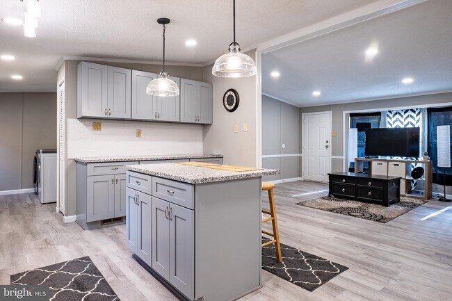 Building Photo - 6721 Timberbrook Ln