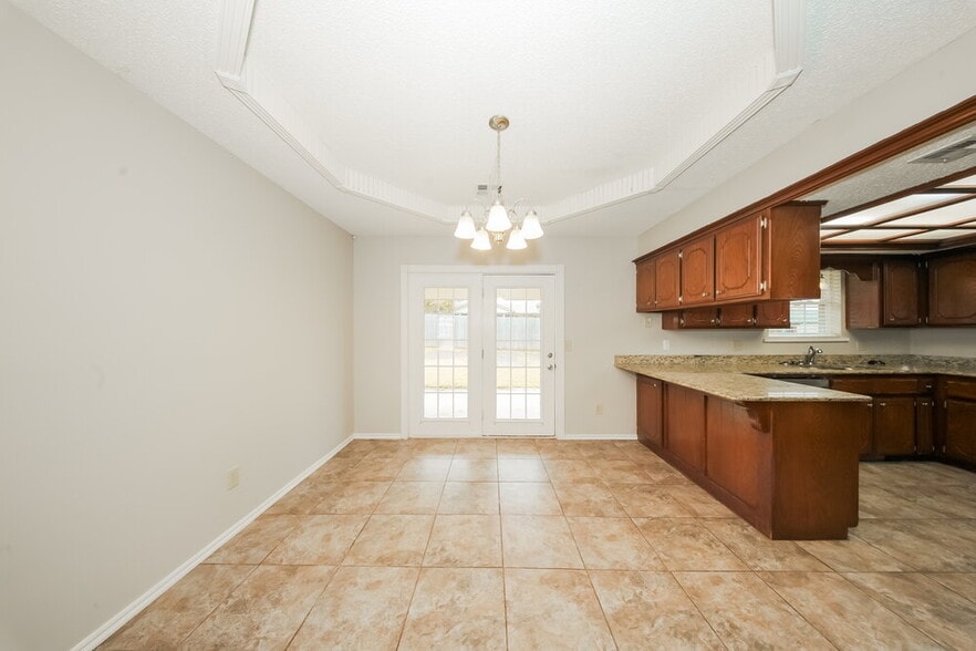 Building Photo - 5421 Sudbury Ln