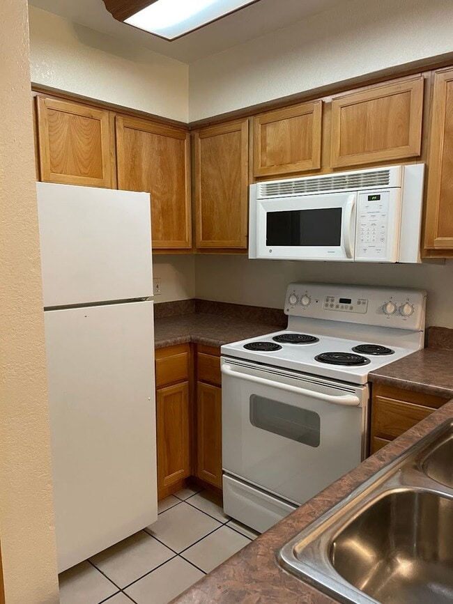 Building Photo - Nice 1 bedroom 1 bathroom at Villa Borgata *Ask about our Move-in Special