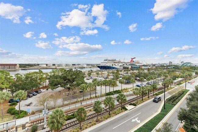 Building Photo - 912 Channelside Dr