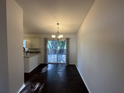 Building Photo - "Charming Anoka Retreat: 3-Bedroom Home with Finished Basement & Large Yard with Fence!"