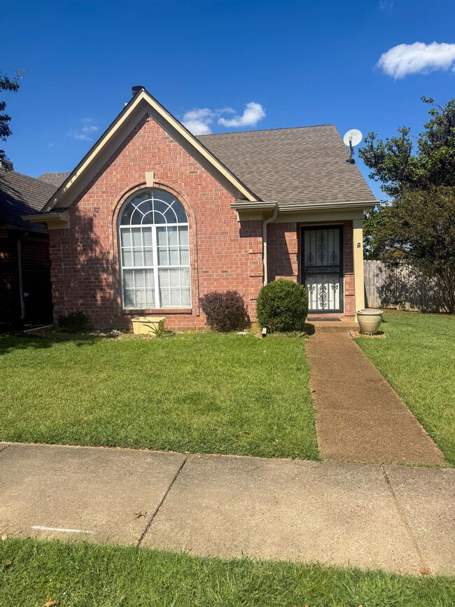 Building Photo - 6900 Wrigley Dr