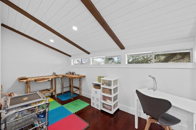Building Photo - 100 Lido Cir