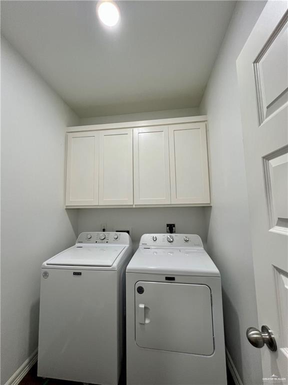 Building Photo - 19 N Sugar Bear Dr