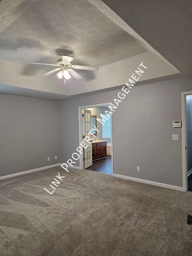 Building Photo - HALF OFF MAY!  Beautiful 4-Bedroom Home in Desirable Harrison Location – Minutes from Volkswagen ...