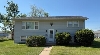 Building Photo - 1209 Bowler St