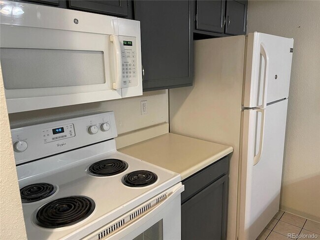 Building Photo - 4292 S Salida Way