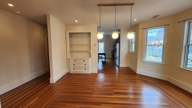 Building Photo - 465-467 Huron Ave