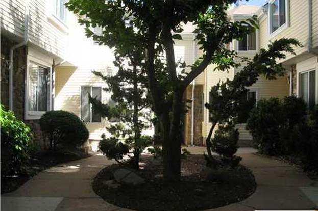 Building Photo - 1090 Schmidt Ln