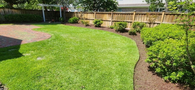 Building Photo - 5013 Gorham Ave