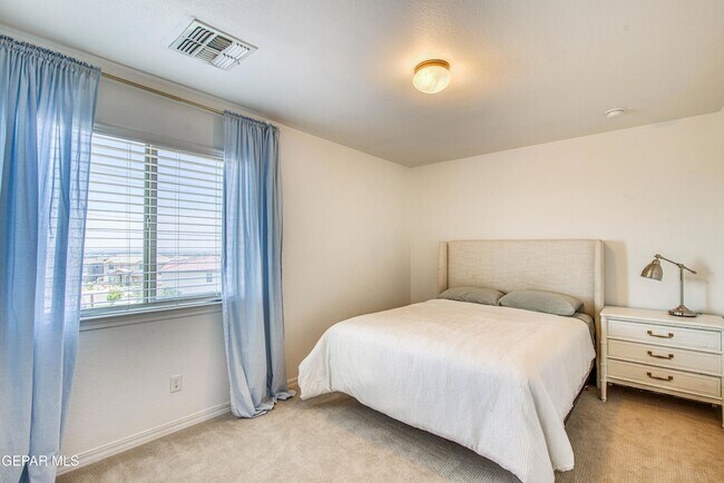 Building Photo - 7751 Enchanted Path Dr