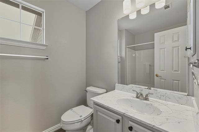 Building Photo - 936 Englewood Ln