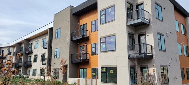 Building Photo - 2 Bedroom Condo in Prime Denver Location