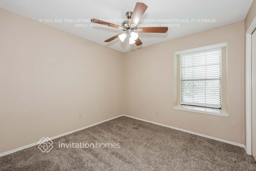 Building Photo - 1741 Canterbury Ln