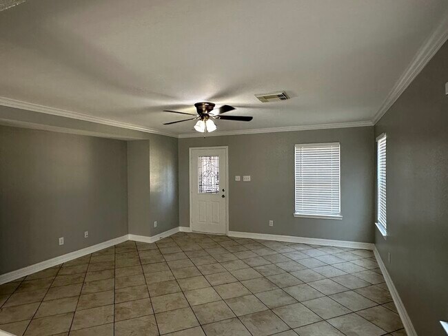 Building Photo - 15103 Possumwood Dr