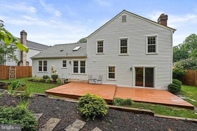 Building Photo - 9760 Hatmark Ct