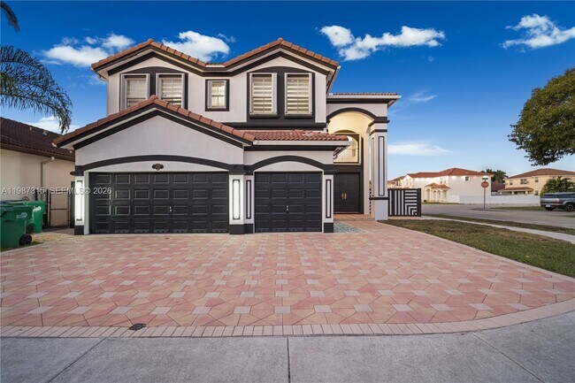 Building Photo - 15051 SW 18th Terrace