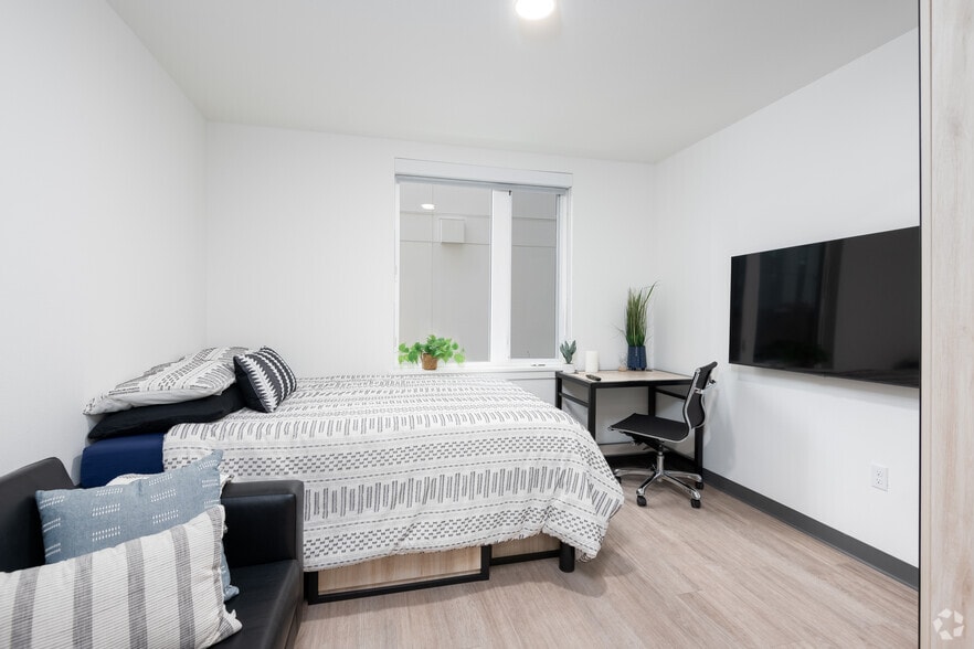 Studio, 1BA - 344-474SF - Theory U District